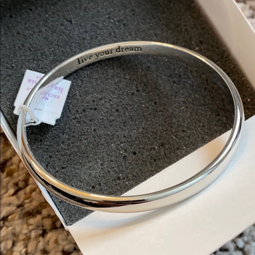 NWT lia Sophia bangle bracelet 😍